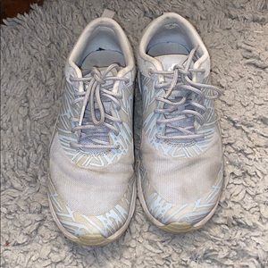 N I K E AIRMAX T H E A